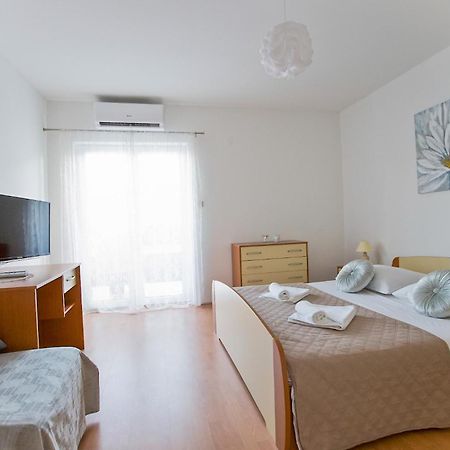 Apartments Rudi Lokva Rogoznica Buitenkant foto
