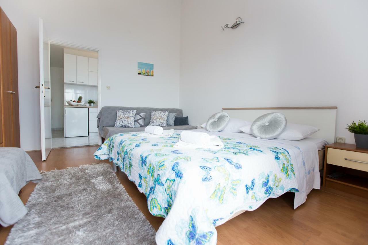 Apartments Rudi Lokva Rogoznica Buitenkant foto